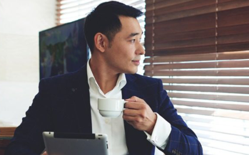 Ông Bùi Bá Tuấn